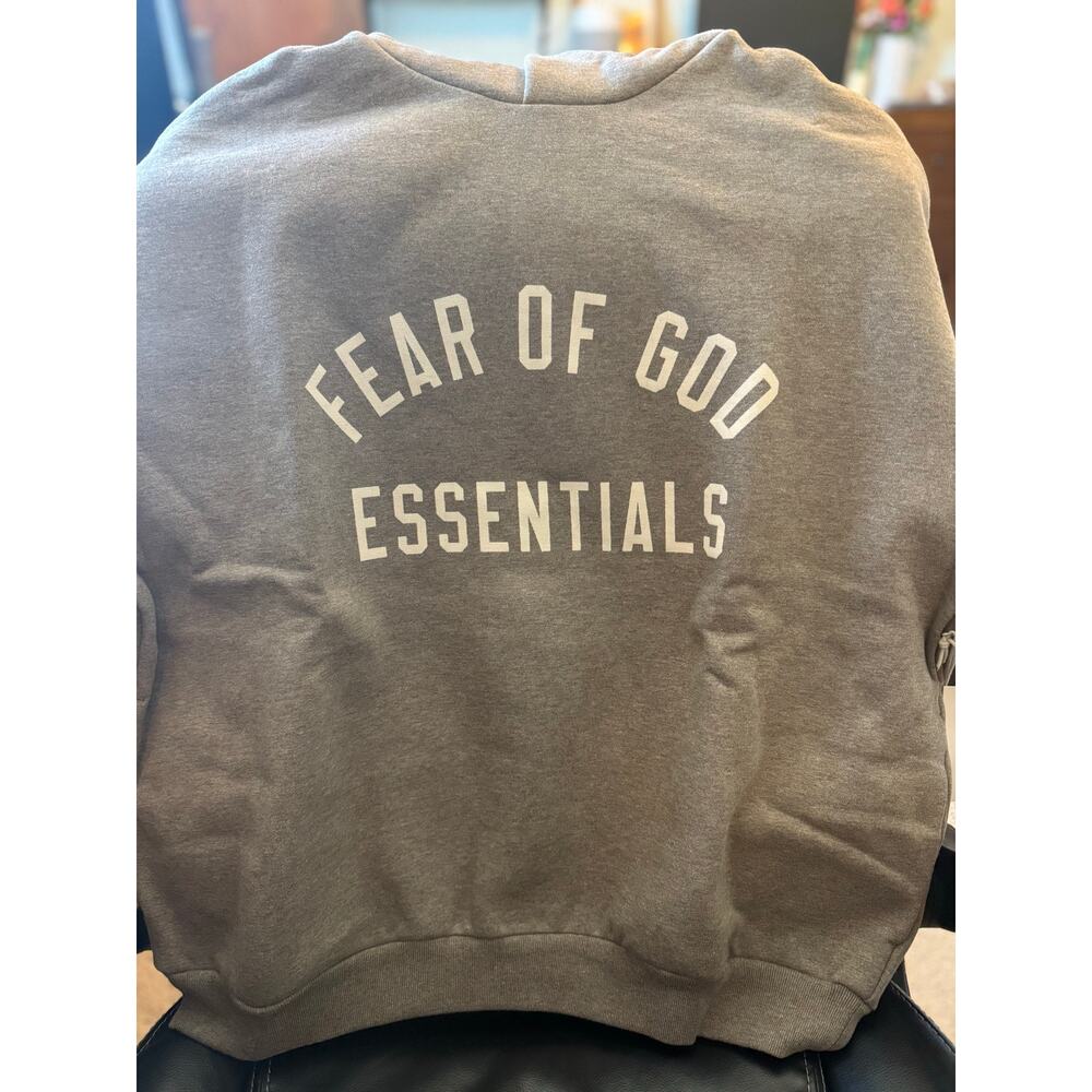 NWT Men’s Essentials  Hoodie Size Small